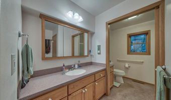 3326 Frisby Ave, Cody, WY 82414