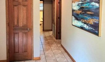 3050 Gaineswood Ave, Baxter Springs, KS 66713