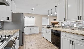 1050 Grandview Dr, Bartlesville, OK 74006