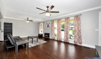 121 11th Pl NW, Arab, AL 35016