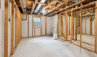 4274 Hillside Dr, Ann Arbor, MI 48105