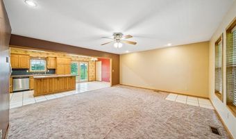 768 E Main St, Adair, OK 74330