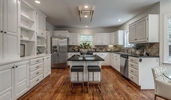 2102 E 17th St, Tulsa, OK 74104