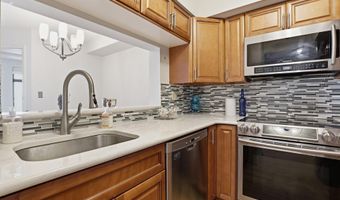 2400 CLARENDON Blvd 815, Arlington, VA 22201