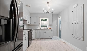 1407 Elm St, Alexandria, MN 56308