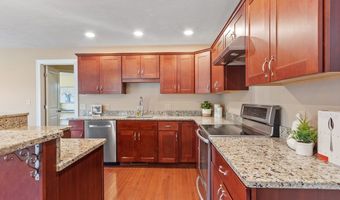 71 Hickory Way, Ayer, MA 01432