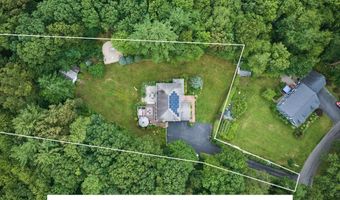9 Santom St, Auburn, MA 01501