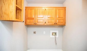 1904 Mayflower Rd, Bentonville, AR 72713