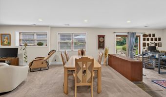 11923 Devonshire St, Algonquin, IL 60102