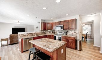 8557 Vyners Ln, Avon, IN 46123