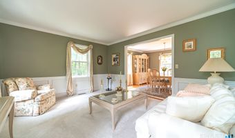 75 Hearthstone Dr, Cheshire, CT 06410