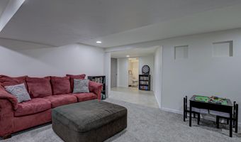 2320 S GREENVIEW St, Appleton, WI 54915