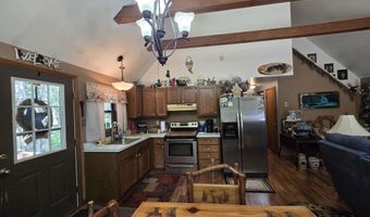 8 Running Bear Ln, Albrightsville, PA 18210