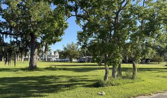 10058 E Shorecrest Rd, Biloxi, MS 39532