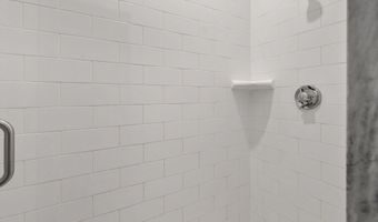 360 W 2nd 11, Boston, MA 02127