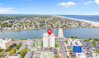 400 Deal Lake Dr 7J, Asbury Park, NJ 07712