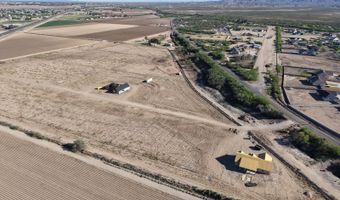 Split 2 Bomza Way, Central, AZ 85531