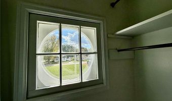 1715 SE Marshall St, Albert Lea, MN 56007