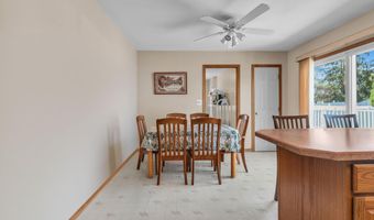 900 Cable Ave, Beachwood, NJ 08722