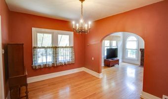 301 E 7th St, Alton, IL 62002
