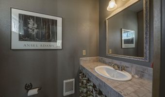 67422 Trout Ln, Bend, OR 97703