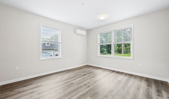 64 E Mitchell Ave 18, Cheshire, CT 06410