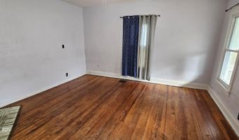 207 E 3rd St, Augusta, KY 41002