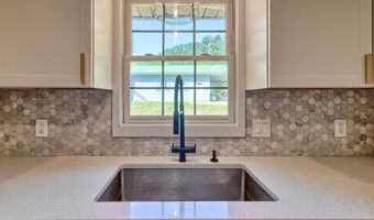 5404 Fairview Rd, Batesburg, SC 29006