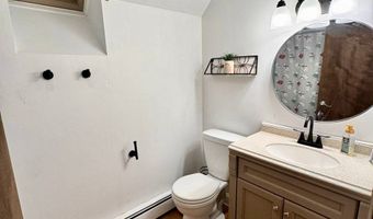 112 Ambler Rd, Bristol, CT 06010