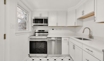541 4TH St SE, Washington, DC 20003