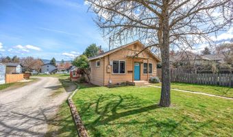 128 S Mountain Ave, Ashland, OR 97520