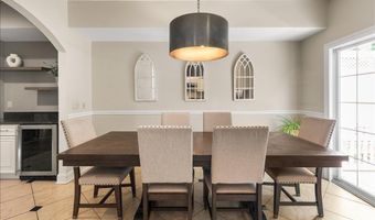 31 White Oak Ln, Aberdeen, NJ 07747
