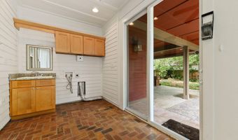 210 Seal Ave, Biloxi, MS 39530