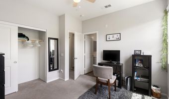 225 Royal Gln Unit #410, Escondido, CA 92025
