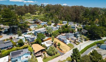517 Sumner Ave, Aptos, CA 95003
