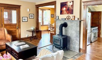 196 Ellsworth St, Bridgeport, CT 06605
