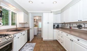 13210 VANESSA Ave, Bowie, MD 20720