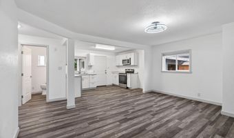 2896 East St, Anderson, CA 96007