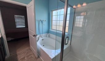 565 Goldstone Ln, Boiling Springs, SC 29316
