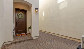 283 E BALSAM Dr, Chandler, AZ 85286