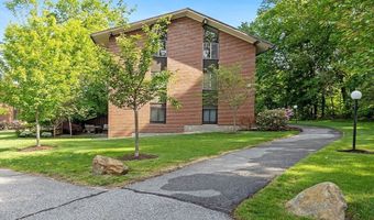 7 Longwood Dr 212, Andover, MA 01810