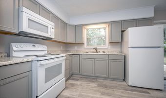 206 Beverly Dr, Ocean Springs, MS 39564