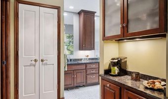 1511 Colleen Ave, Arden Hills, MN 55112