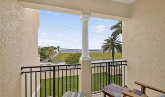 6408 MAYRA SHORES Ln, Apollo Beach, FL 33572