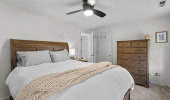 58 Lantern View Dr, Branford, CT 06405