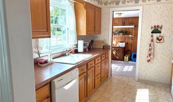 6301 Hiram Ave, Ashtabula, OH 44004