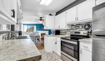 3117 DOUGLAS St, Cheyenne, WY 82009