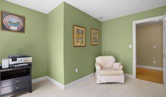 21 Wiggin Rd, Bedford, NH 03110