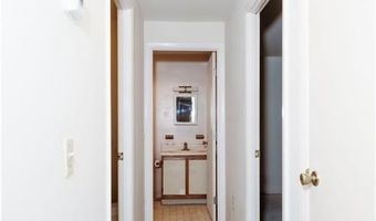66 Girard Ave 106, Newport, RI 02840