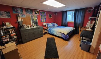 1314 N 3rd St, Aberdeen, SD 57401